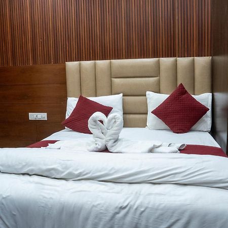 Hotel Sun Grand Agra  Zewnętrze zdjęcie