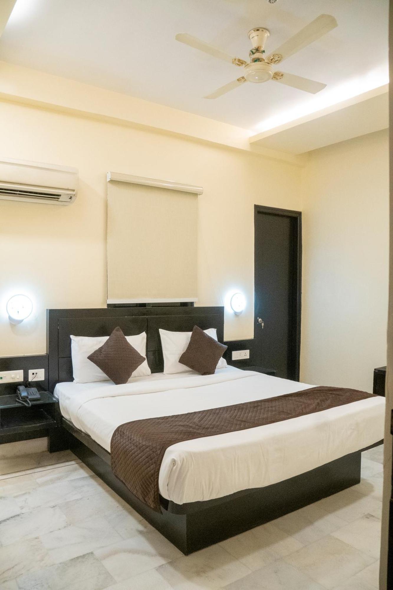 Hotel Sun Grand Agra  Zewnętrze zdjęcie